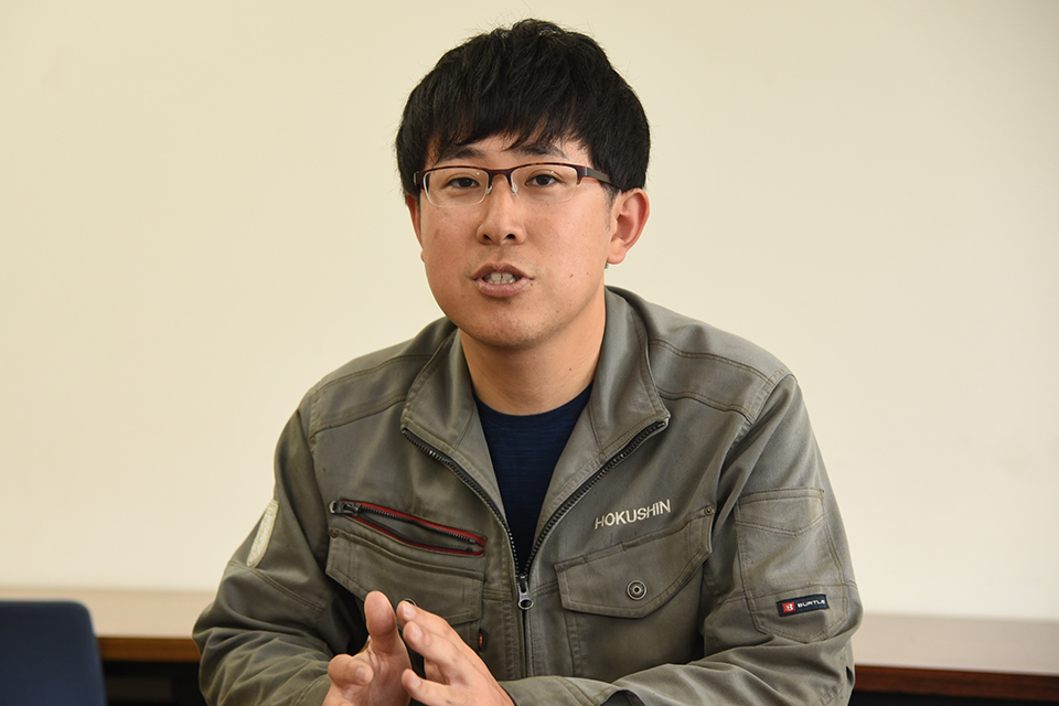 リサイクル課での現場業務を経て解体課の営業職へ