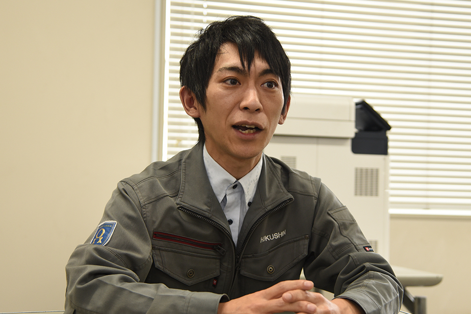 電気設備解体の提案から現場作業、マネジメントを務める